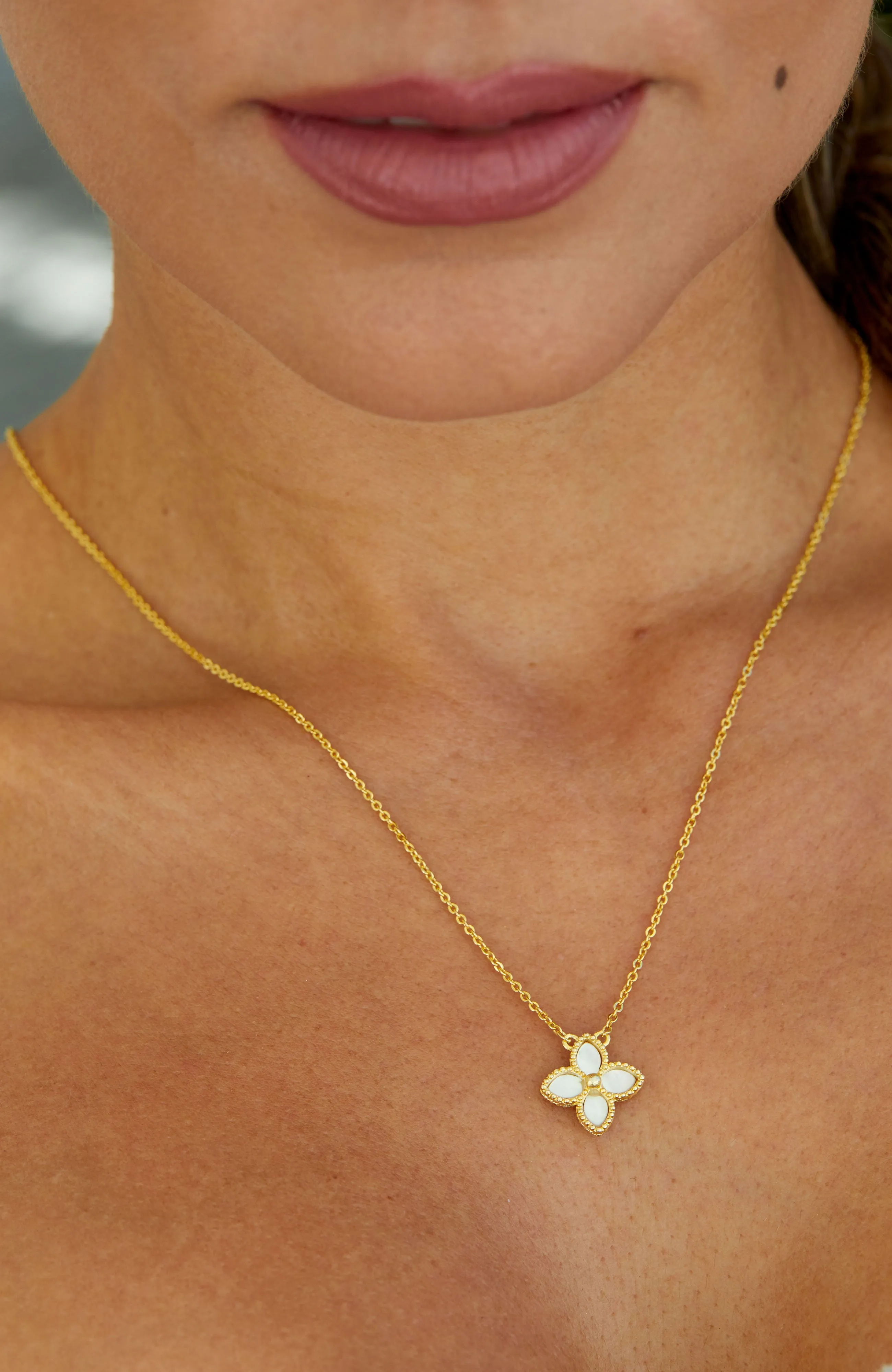 18K Gold Vermeil Mop Necklace