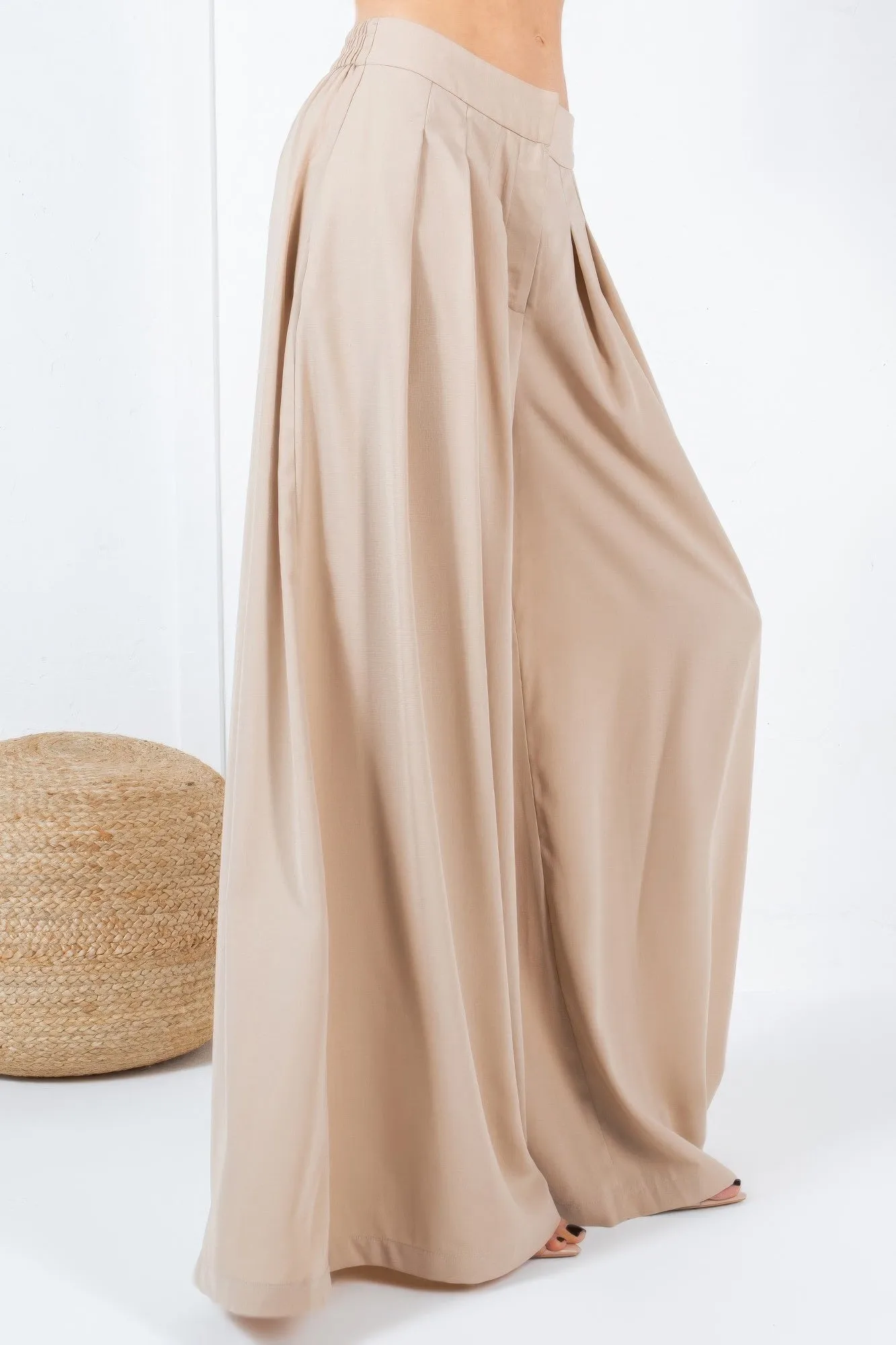 FASHNZFAB Women's Large Hem Wide Leg Pleated Solid Pants