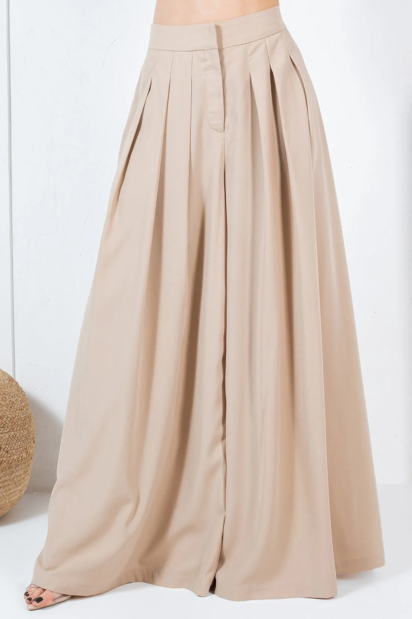FASHNZFAB Women's Large Hem Wide Leg Pleated Solid Pants