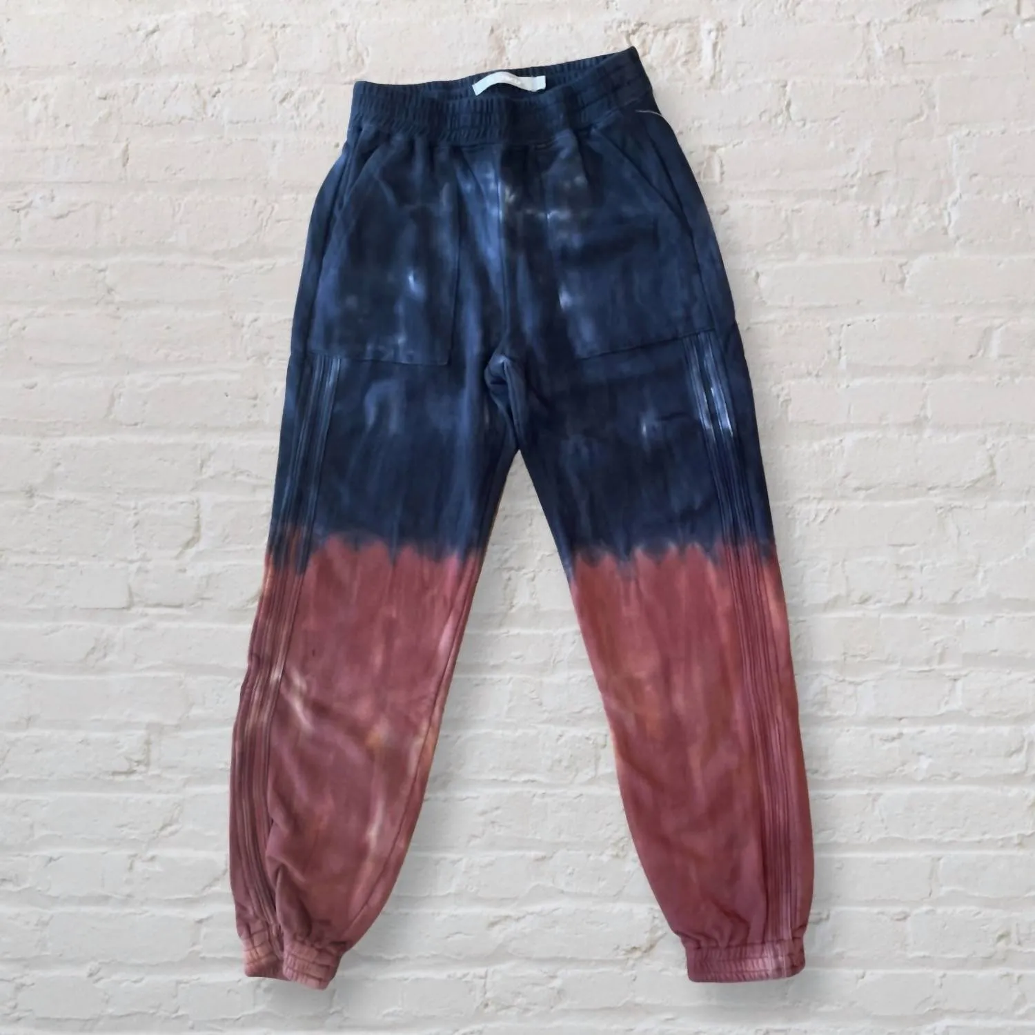 Girl Fiery Tie Dye Jogger In Rust/navy