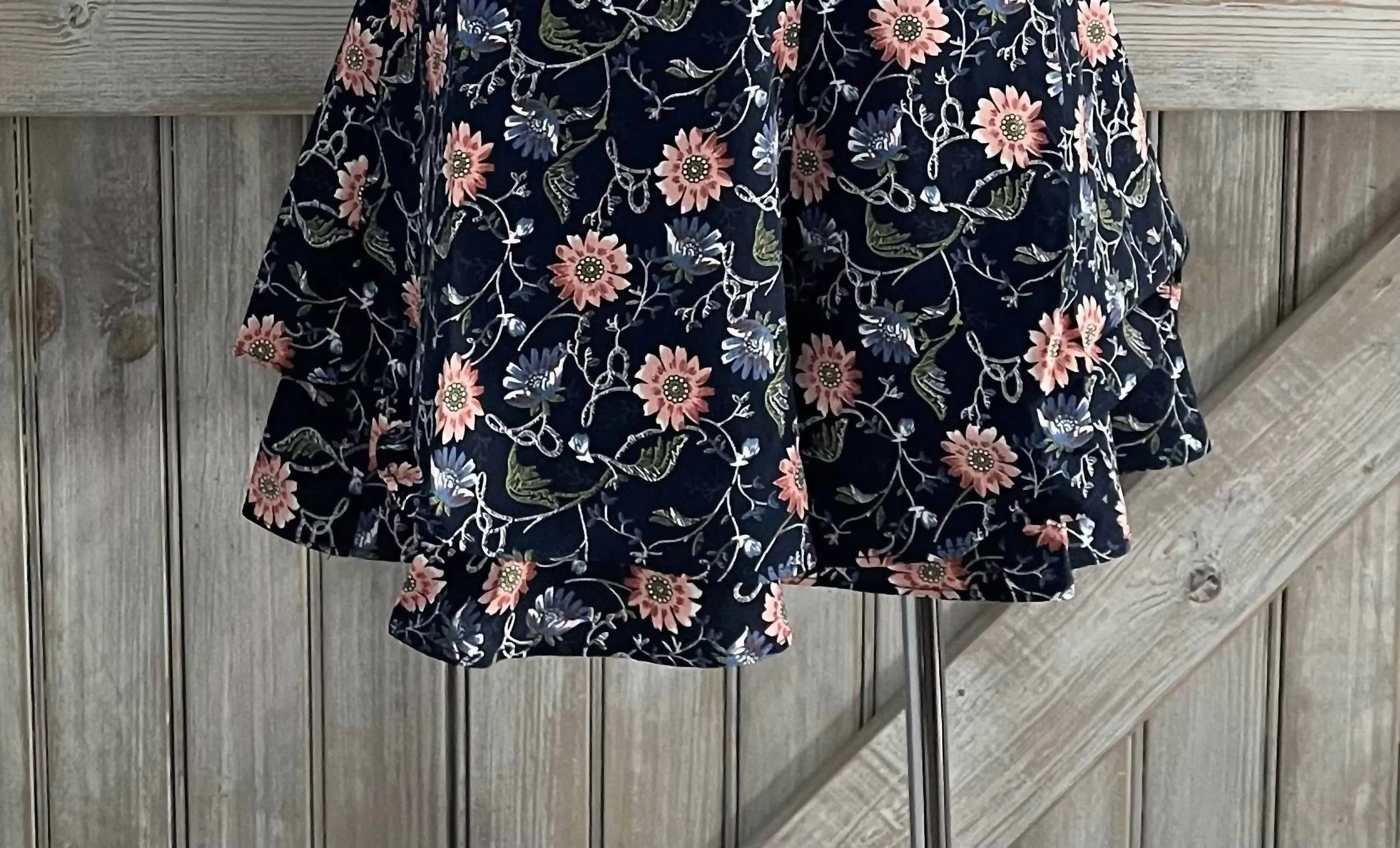 Girl's Ruffle Floral Shorts In Navy
