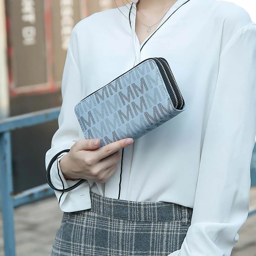 Hofstra M Signature Wallet Wristlet