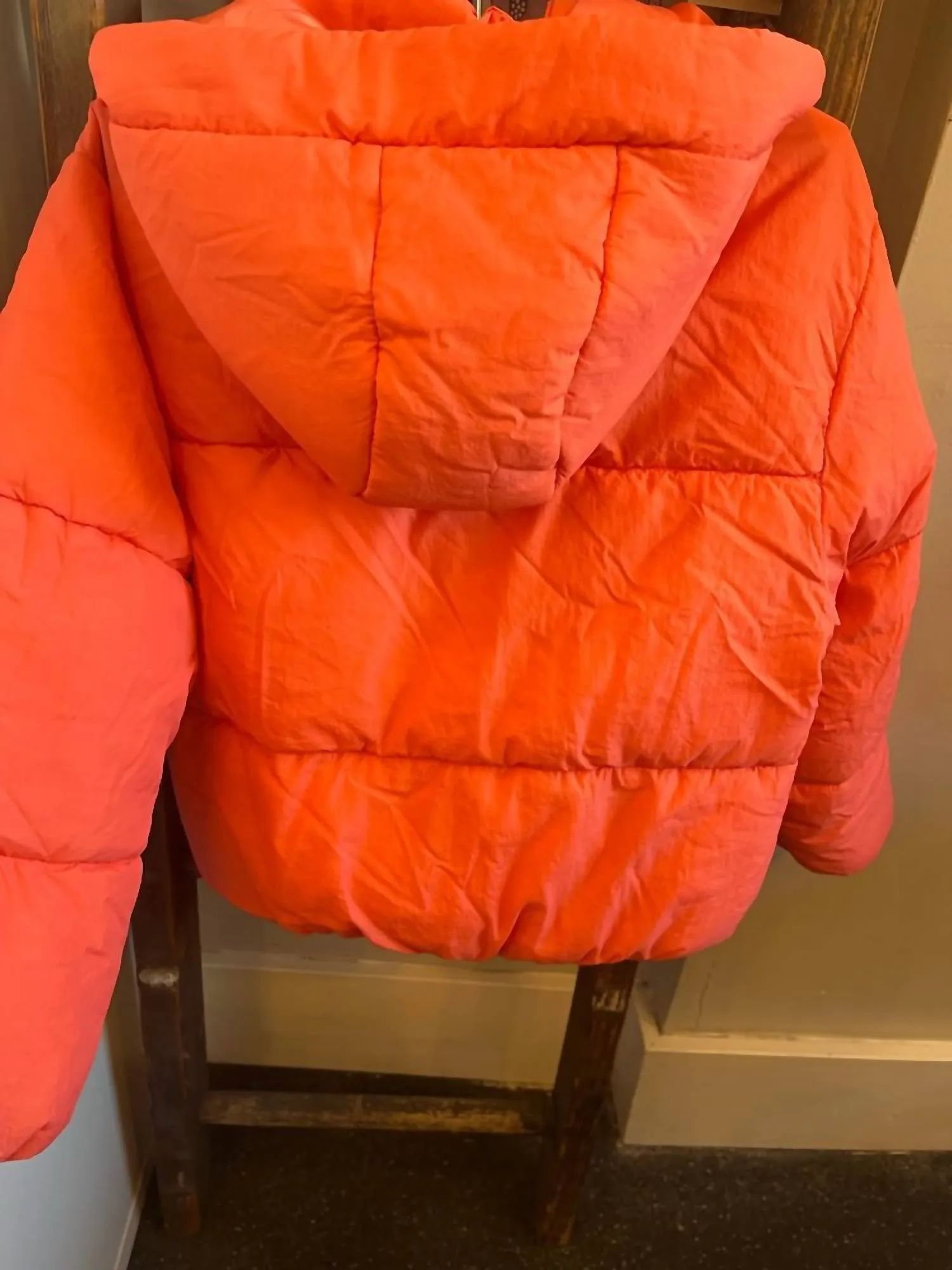 Kid's Puffer Jacket In Neon Salmon