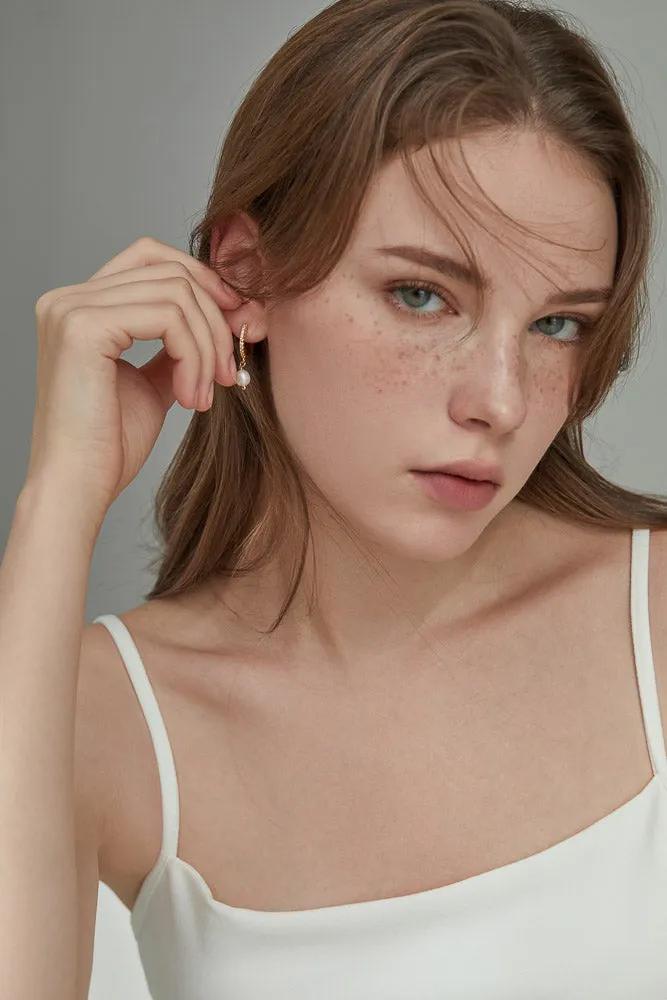 Layla Pearl Drop Earrings