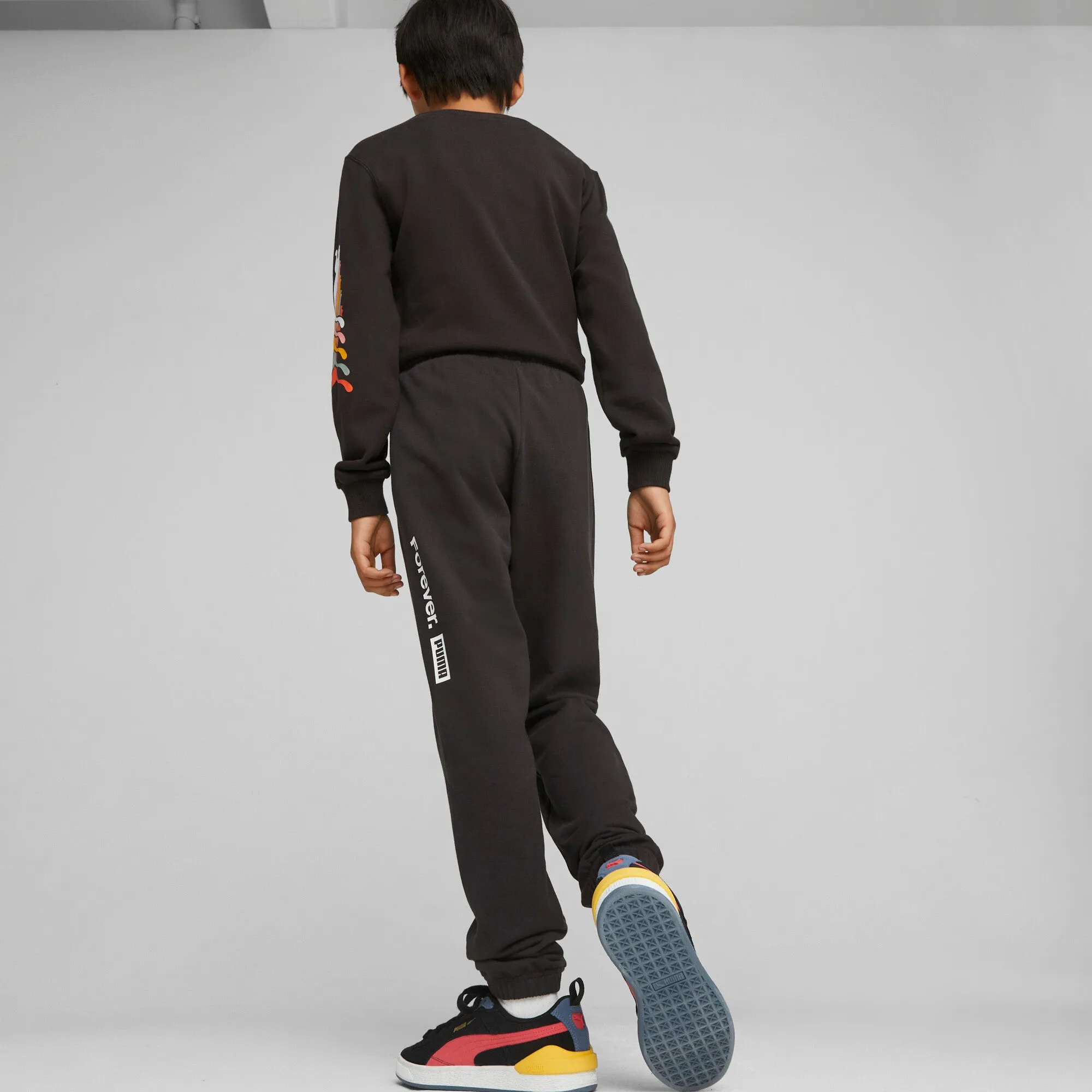 PUMA Big Kids' Classics Brand Love Sweatpants