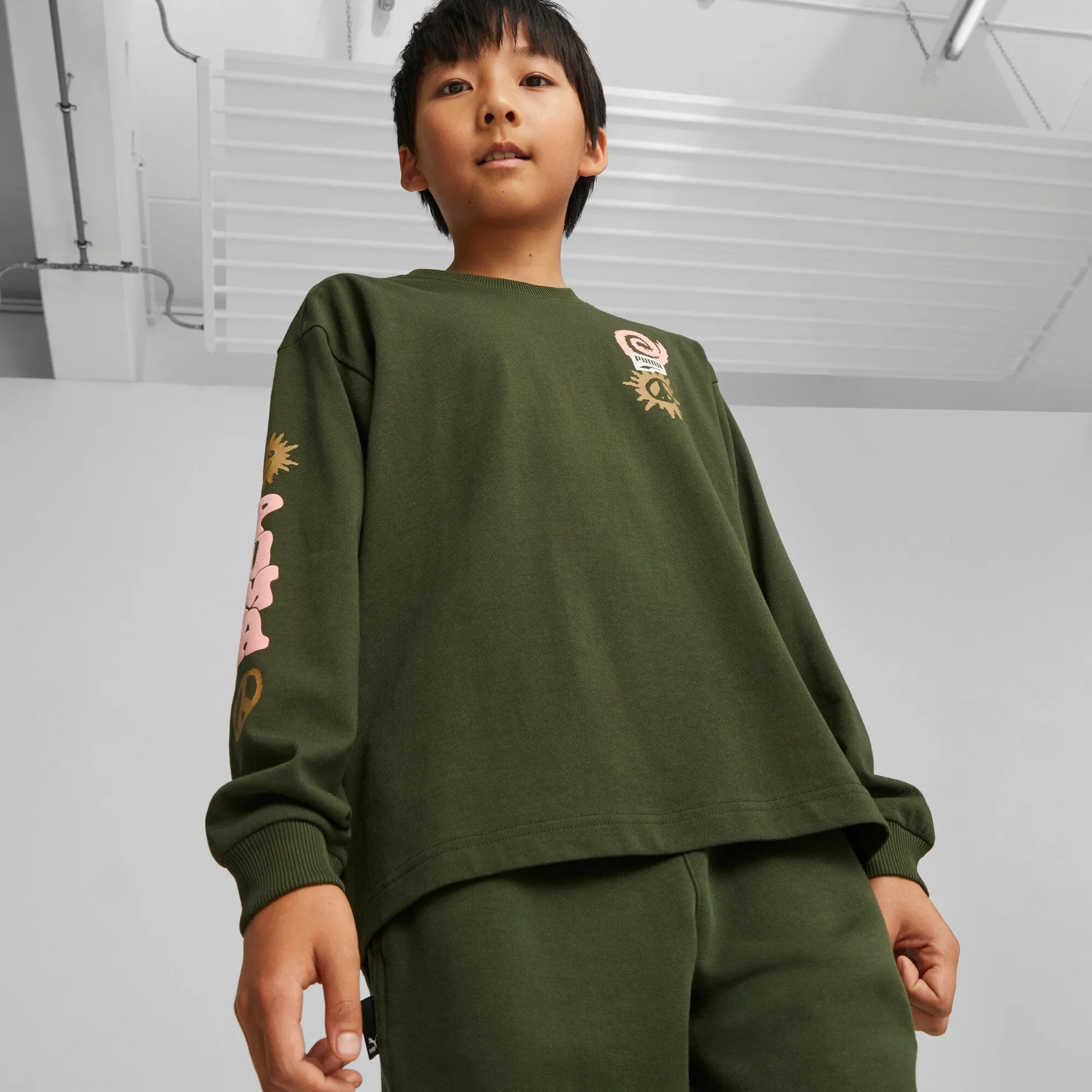 PUMA Big Kids' Downtown Graphic Long Sleeve Tee