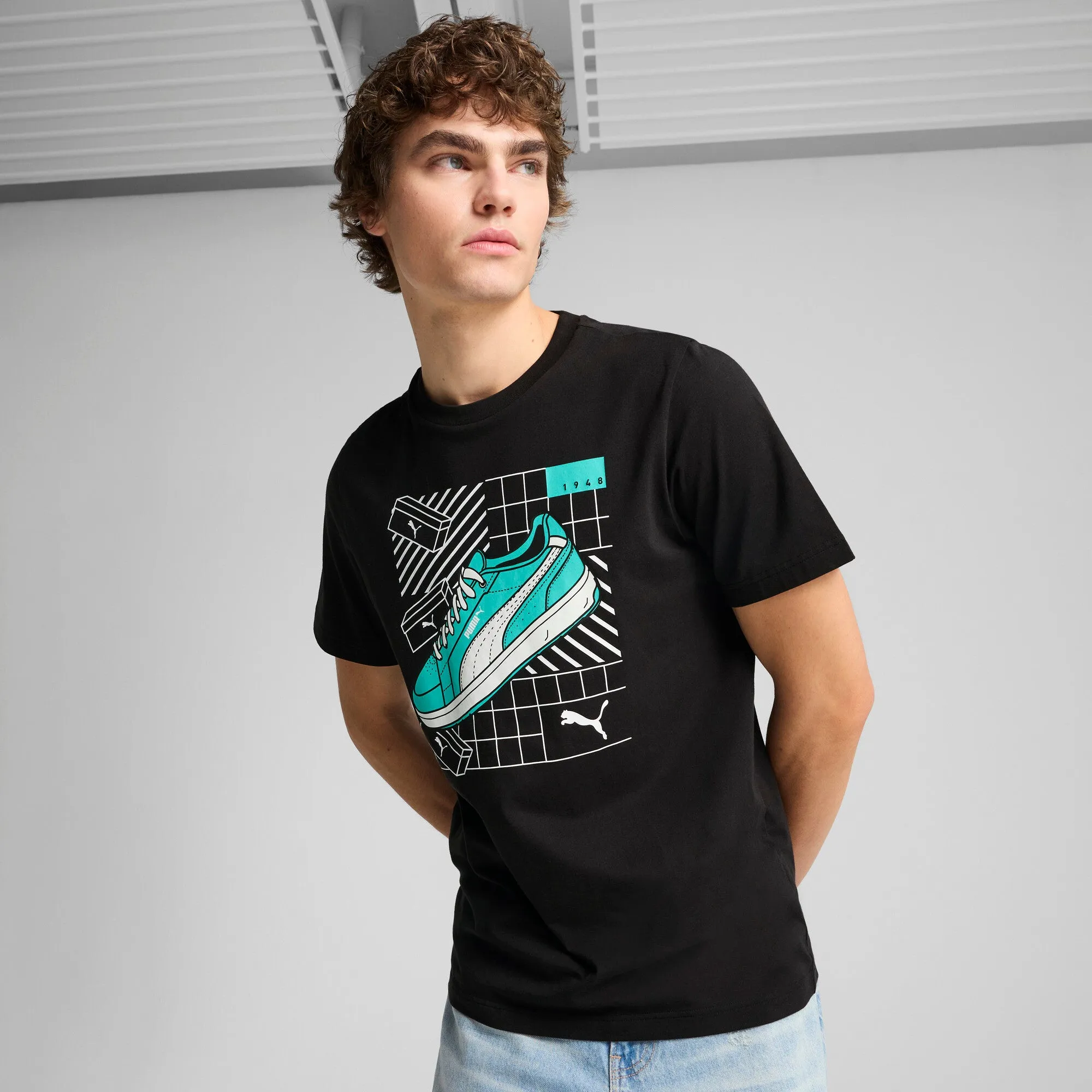 PUMA Men's GRAPHICS Sneakers Tee