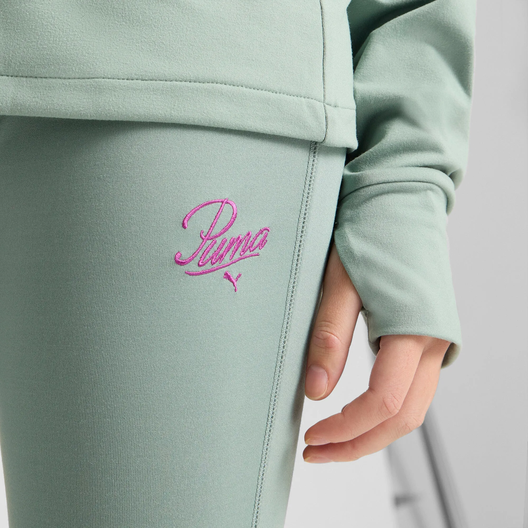 PUMA Women's ESS Script Flarred Leggings