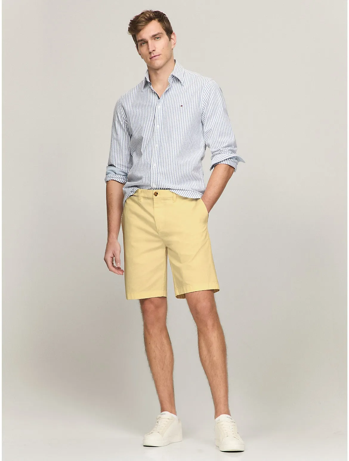 Tommy Hilfiger Men's Straight Fit Twill 9" Chino Short